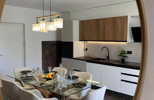 Strozanac Apartment | Luxury Apartment Ivo with Jacuzzi near the beach - Two Bedroom Apartment