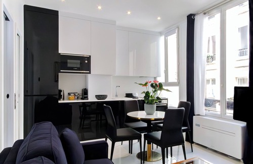 Champs-Elysees Apartment | Luxury Apartment Les Champs-Élysées