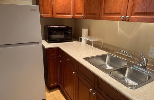 Clarkson-Lorne Park Apartment | Luxury Apartment Living in an Elite Neighborhood
