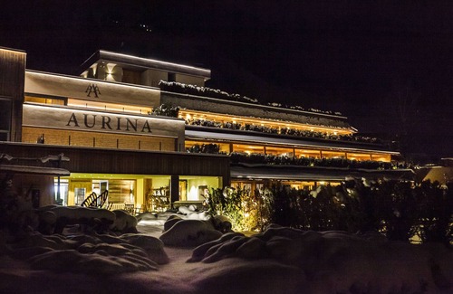 Lutago Apartment | Luxury Apartment Lodge with Terrace, Mountain View and Spa Access