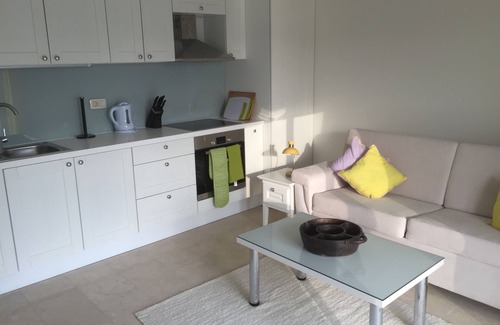 Vis Apartment | Luxury apartment, near sea, with superb views + pretty garden terrace, free wifi