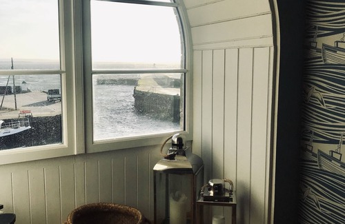 Burghead House | Luxury Apartment Overlooking The Harbour, The Bay And The Moray Firth