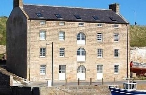Burghead House | Luxury Apartment Overlooking The Harbour, The Bay And The Moray Firth