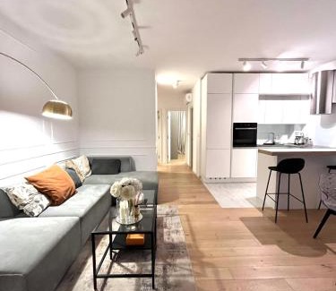 Mejasi Apartment | Luxury Apartment Rinos - free garage parking