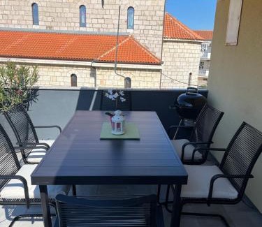 Pakostane Apartment | Luxury Apartment RougeMarin
