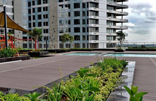 Greater Johannesburg Metropolitan Area Apartment | Luxury Apartment Sandton/NO LOAD SHEDDING/Central Sandton