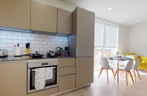 Stevenage Apartment | Luxury Apartment - Town Centre North Stevenage