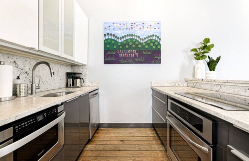 Touro Apartment | Luxury apartment Uptown off Magazine St — walk to restaurants