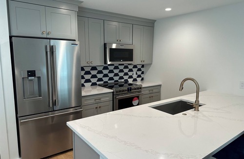 Mount Pleasant House | Luxury apartment close to Charleston, Shem Creek, Sullivan's Island, IOP beaches