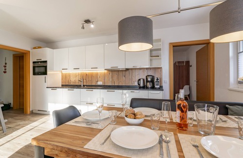 Walchen Apartment | Luxury apartment with terrace near Kaprun