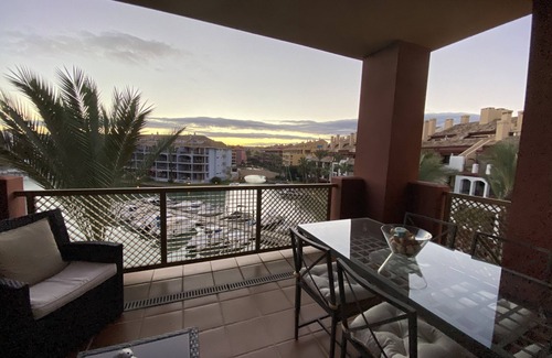 Sotogrande Apartment | Luxury apartment with lovely views over Marina