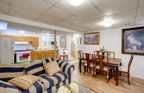 Albany Apartment | Luxury Apartment with A/C and Wi-fi near St Peter & Albany Med Hospital, Albany