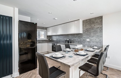 Arbroath Apartment | Luxury Apartment with Sea Views Balcony