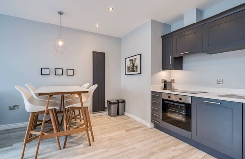 Cathedral Quarter Apartment | Luxury Apartment with Cathedral Views