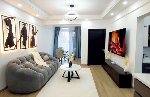 Westlands Condo | Luxury Apartment with rooftop Pool and Gym in Westlands,Kenya