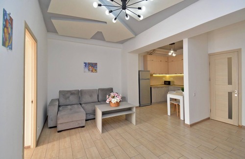Kentron Apartment | Luxury apartment with led lights