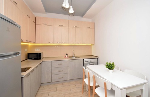 Kentron Apartment | Luxury apartment with led lights
