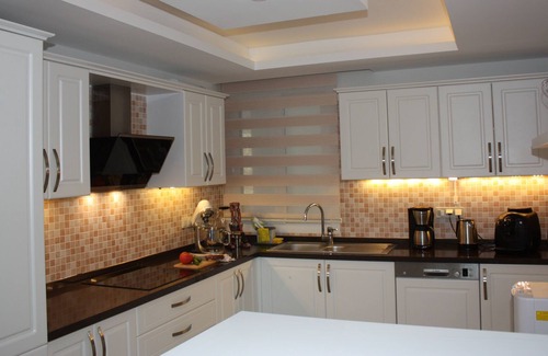 Kusadasi Apartment | Luxury apartment with unobstructed views of the sea and the national park