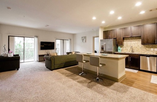 Barker Apartment | Luxury apartment with updated appliances