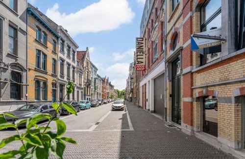 Sint-Niklaas Apartment | Luxury apartment x big terrace