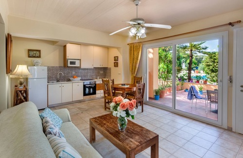 Lefkada Town Apartment | Luxury Apartments close to the beach and near the town Lefkas Blue Residence 4