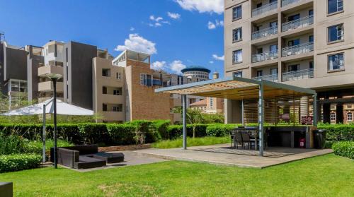 Sandown Apartment | Luxury Apartments West Point Sandton 2