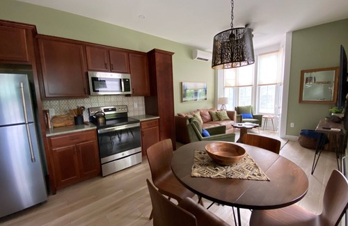 Saratoga Springs Apartment | Luxury Apt, 5 Mins From Track/Skidmore/Downtown