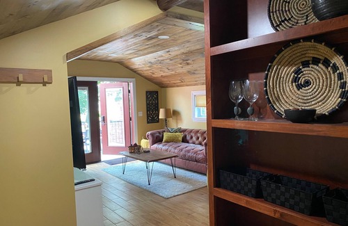 Saratoga Springs Apartment | Luxury Apt, 5 Mins From Track/Skidmore/Downtown