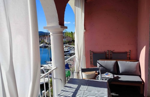 Port Grimaud Apartment | Luxury Apt : Great View , Modern and renovated.