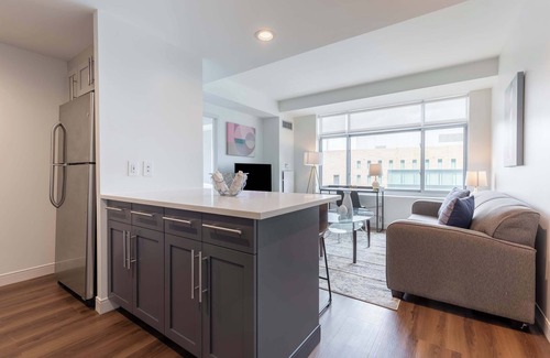 East Cambridge Apartment | Luxury Apt Near Charles River with Sky Terrace Access