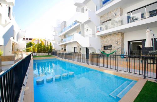 Els Arenals del Sol Apartment | Luxury Arenales Home With AC,Pool and BBQ
