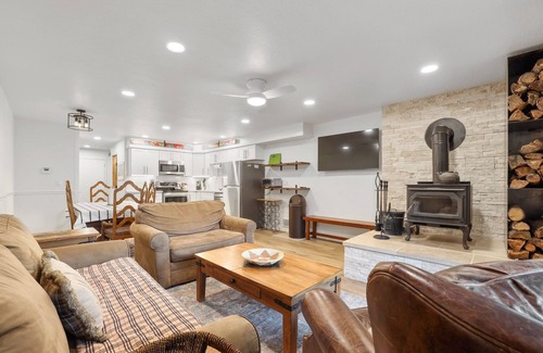 Kirkwood Condo | Luxury at Altitude – Base Camp 2 Bedroom by RedAwning