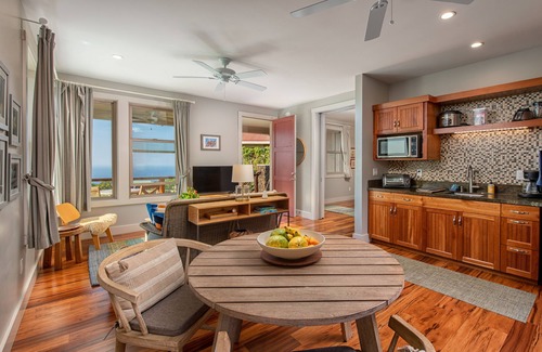 Kohala Estates House | Luxury at Great VALUE ~ OCEAN VIEWS & short drive to white sand beaches