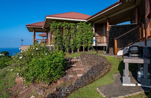 Kohala Estates House | Luxury at Great VALUE ~ OCEAN VIEWS & short drive to white sand beaches