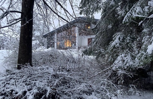 Sankt Stefan im Gailtal House | Luxury 5 bedroom, 3 bathroom hillside Chalet with views of Italian border.