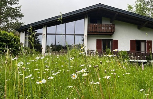 Sankt Stefan im Gailtal House | Luxury 5 bedroom, 3 bathroom hillside Chalet with views of Italian border.