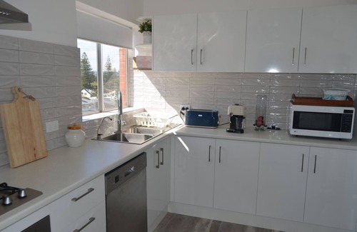 Grange Apartment | Luxury at the beach! Sea City at Grange.