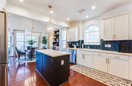 Southwestern House | Luxury Atlanta Home(6 Bedrooms)