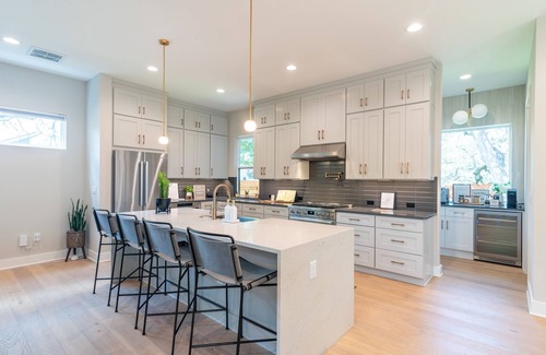 West Congress House | Luxury ATX Home | Great for Groups | A+ Location