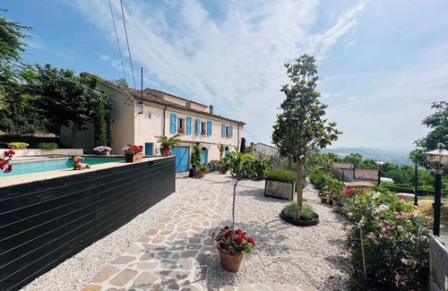 Montescudo-Monte Colombo Villa | Luxury authentic private villa with private swimming pool