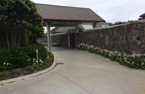 Pitone House | Luxury beach front property