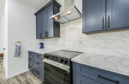 Baytown House | Luxury, Balconies, City View In Every Room Lifestyle Room, Plus EV Charger