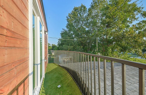 Baytown House | Luxury, Balconies, City View In Every Room Lifestyle Room, Plus EV Charger