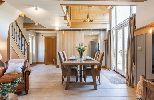 Wymondham House | Luxury Barn Retreat - Sleeps 2-4, Quiet Location in Norfolk