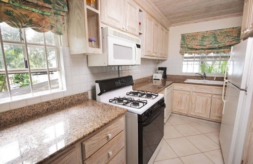 Brighton Apartment | Luxury Beach Apartments with lovely Harbor view
