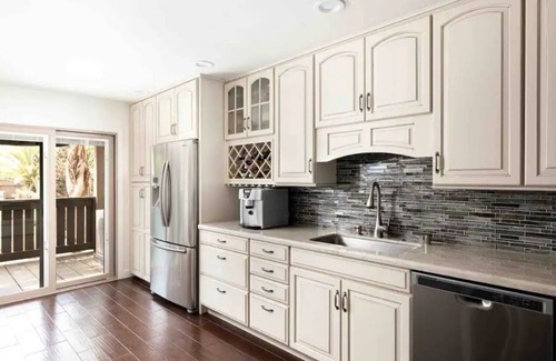 Leucadia Condo | Luxury Beach Condo: hot tub, AC, long term stays