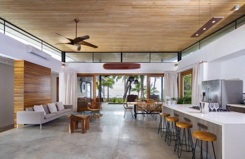 Carmen Villa | Luxury Beachfront Villa in Akoya