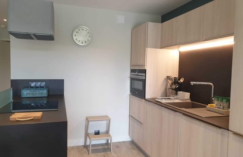 Le Lavandou Apartment | Luxury Beach Front BLUE Apartment ST CLAIR BEACH