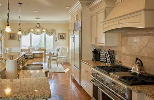 A-Zone House | Luxury Beach Home w/8 Bedrooms, 8 Full Baths, Pool, Elevator & Rooftop Deck!