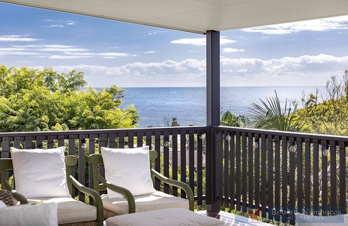Nambucca Heads House | Luxury Beach House - secluded area of Nambucca, 5 minute walk to the beach